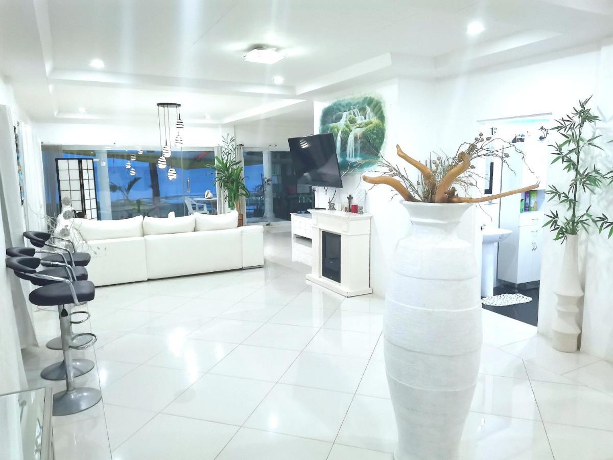Beach Front White House Villa Maria  Ngoại thất bức ảnh