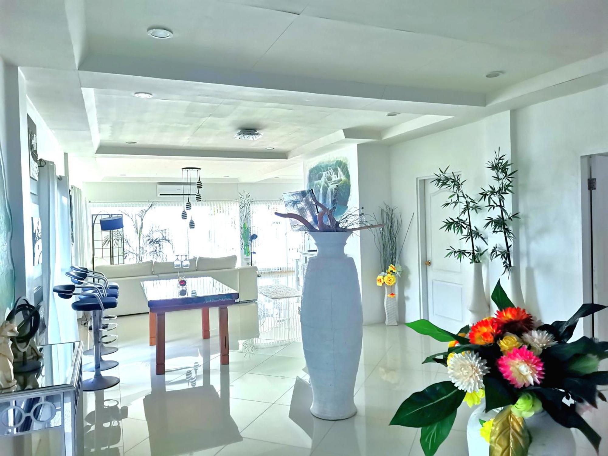 Beach Front White House Villa Maria  Ngoại thất bức ảnh